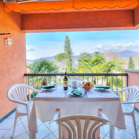 Residenza Borgo Rustico With Pool - Happy Apartment Collina d'Oro