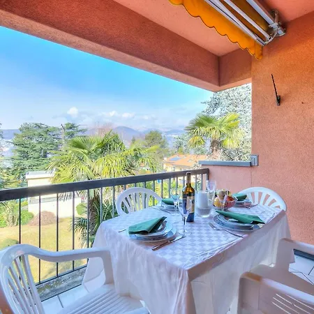 Residenza Borgo Rustico With Pool - Happy * Collina d'Oro